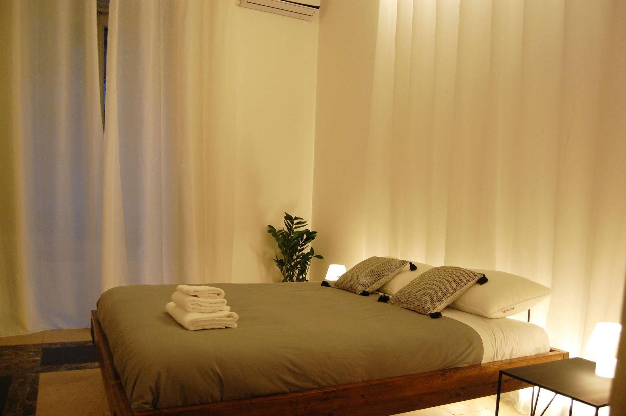 B&B 4 Elementi Catania Exteriör bild